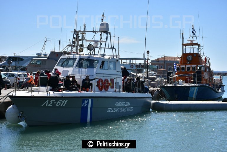 Το σκάφος ΛΣ 611 τη στιγμή της επιστροφής του από το περιστατικό στο Λιμάνι της Χίου