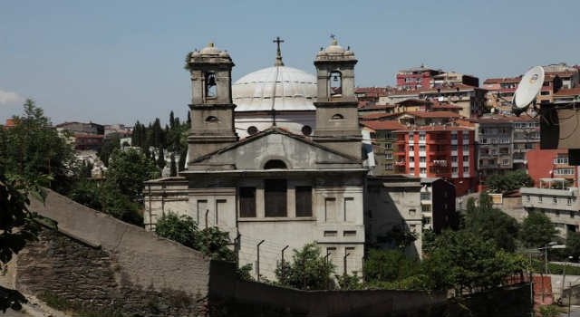 Ο ελληνορθόδοξος ιερός ναός του Αγίου Δημητρίου Ταταούλων