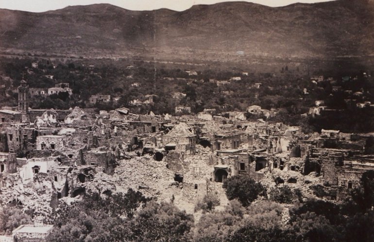 Απεικόνιση των Θυμιανών, παντού ερείπια