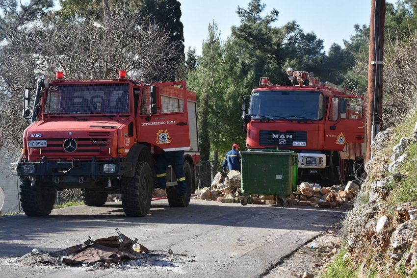 Οδοφράγματα στον Άγιο Μακάριο