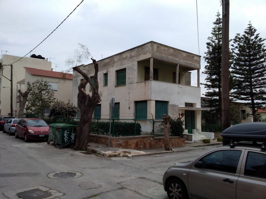 Κτίριο πρώην Κλινικής Χριστοφορίδη στην Ευαγγελίστρια (οδός Καλβοκορέση)