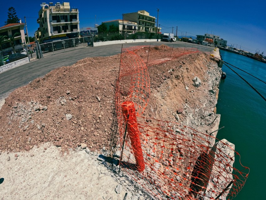 Η μεσαία ράμπα πρόσδεσης των πλοίων της γραμμής