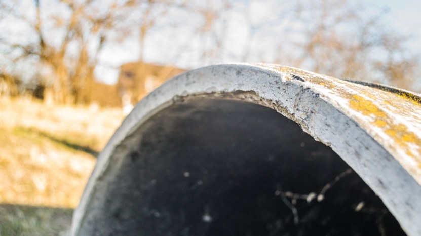 Τέλος οι σωλήνες αμιάντου από την πόλη της Χίου