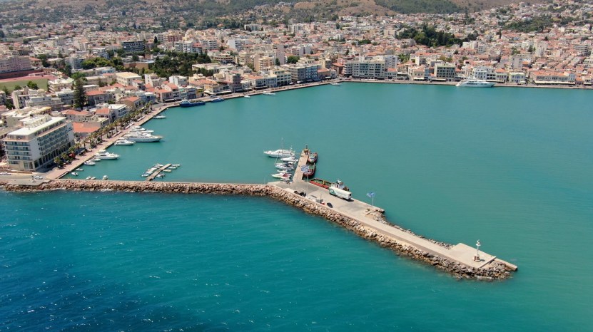 Επιτέλους διευρυμένο ωράριο λειτουργίας των μαγαζιών όπως σε κάθε φυσιολογικό νησί