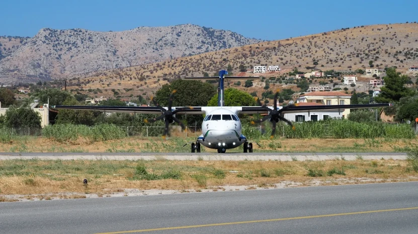 Νέος πονοκέφαλος στις πτήσεις της Χίου – Έρχονται καθυστερήσεις και πιθανές περικοπές και ακυρώσεις