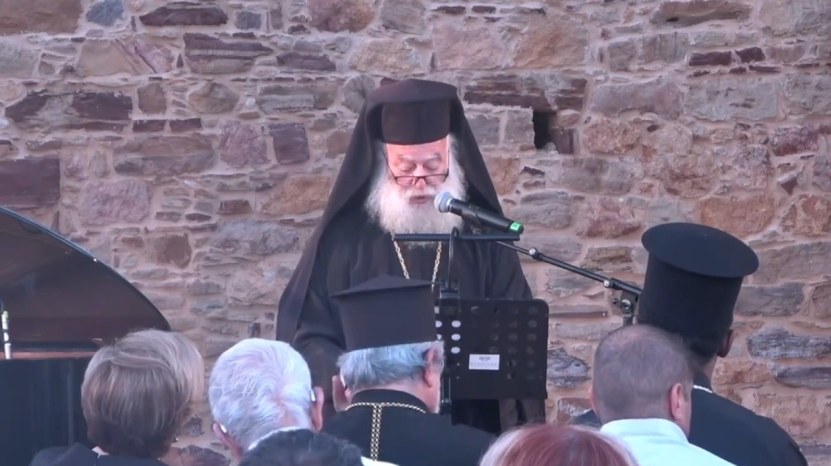 Θεόδωρος Β΄ στη Χίο: «Μία αγκαλιά, μία αγάπη, μία ελπίδα»
