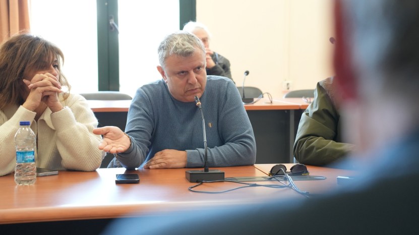 "Να δώσει απαντήσεις και να παραιτηθεί από τη θέση της η κα. Γαλάνη"