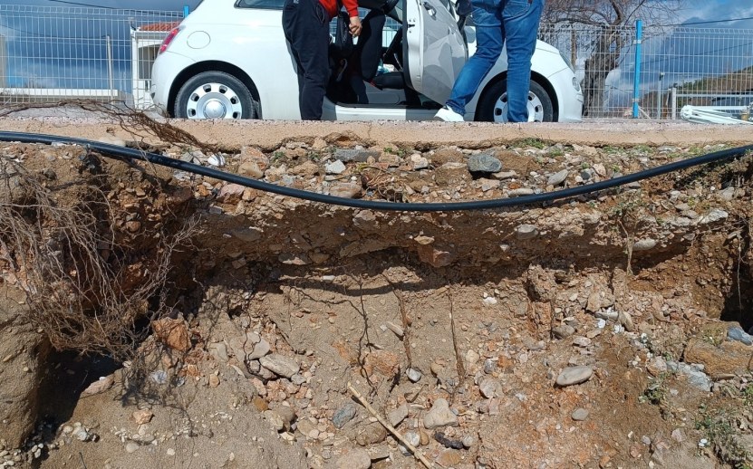 Αντιδιαβρωτικές παρεμβάσεις σε Αγία Ερμιόνη και Καταρράκτη: Αναμονή για την οριστική μελέτη – Κενό ενημέρωσης για την Κώμη