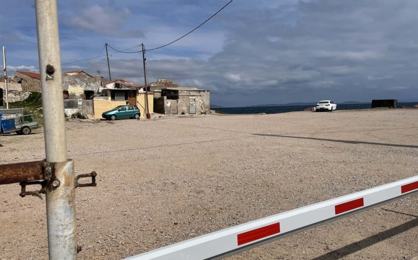 Συνεχίζεται το «λουκέτο» στο πάρκινγκ του Λιμεναρχείου – Παρέμβαση Καραβασίλη