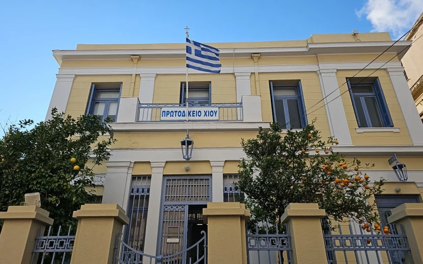 Στο εδώλιο 16 οικογένειες για την πολυκατοικία 407