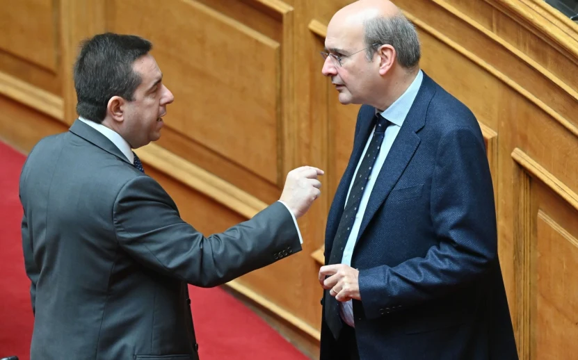 Παραδοχή Μηταράκη για το κυβερνητικό αλαλούμ στο έργο του αεροδρομίου Χίου