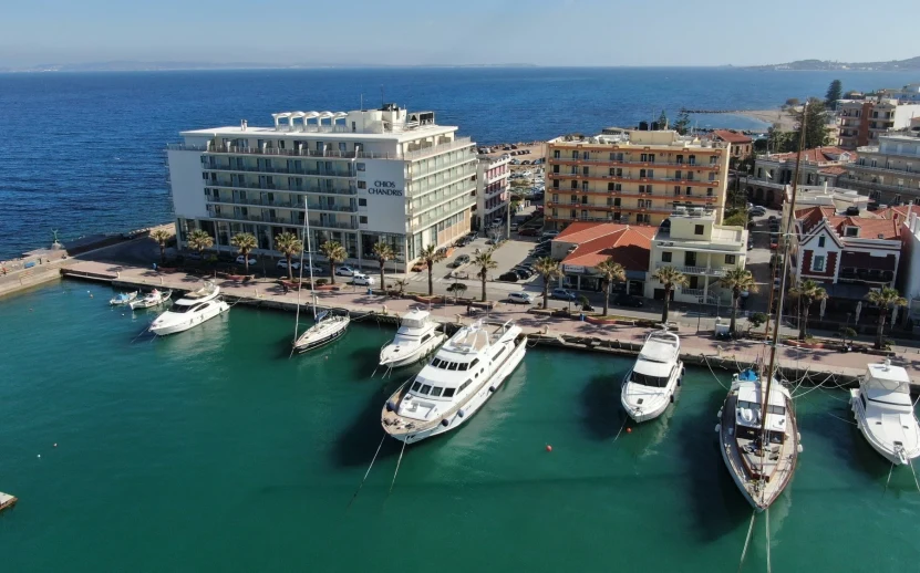 Σκηνικό Covid στα ξενοδοχεία της Χίου λόγω συγκοινωνιακού αποκλεισμού