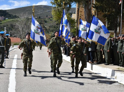 Παρελαύνοντα τμήματα στην Ταξιαρχία - Φωτογραφικό αρχείο "π"