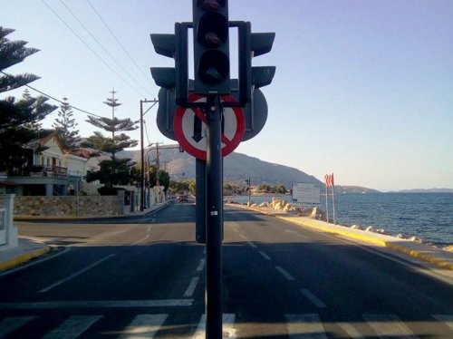 Φωτογραφία και σχόλιο: Αδαμάντιος Σκούφαλος