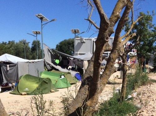Φωτογραφία του πολιτικού επιστήμονα Bezhad Yaghmaian από τον περιβάλλοντα χώρο του hotspot στις 2/7/2018.