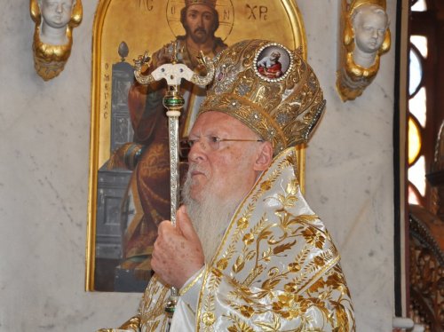 Ο Οικουμενικός Πατριάρχης Βαρθολομαίος, στον Μητροπολιτικό Ναό Χίου.