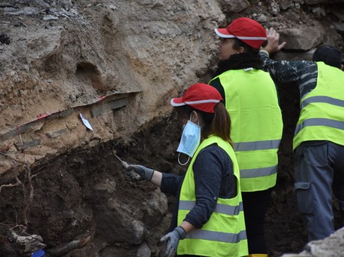 Ανασκαφικές εργασίες στο αντιπλημμυρικό του Καλοπλύτη το πρωί της Δευτέρας 29.11.2021