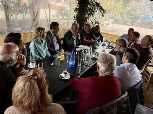 Συνάντηση Κάρμαντζη με την επιτροπή υπεράσπισης της Αμανής