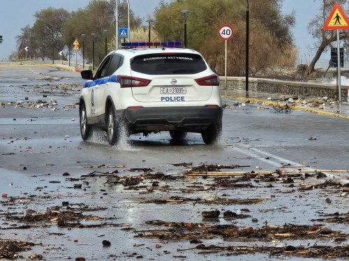 Στους δρόμους η Πολιτική Προστασία της Περιφέρειας για την αποκατάσταση των ζημιών