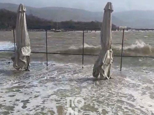 Λιμνιά - Το "καταφύγιο" έπνιξε τις επιχειρήσεις