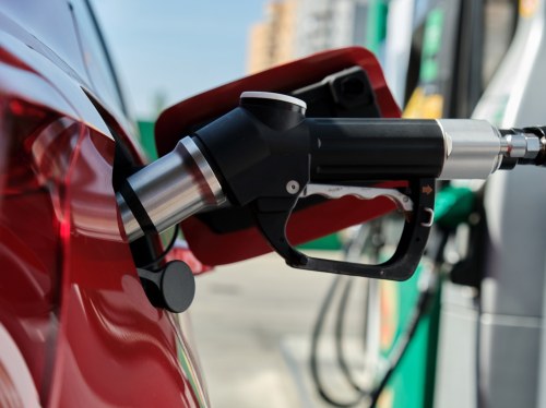 Μέχρι και 2 ευρώ το λίτρο η Βενζίνη αν παραταθεί η γεωπολιτική κρίση στη Μέση Ανατολή