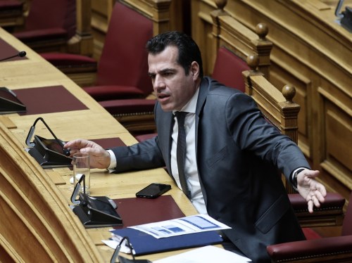 Νέα πολιτική σύγκρουση με αφορμή το πολύνεκρο περιστατικό στη Χίο