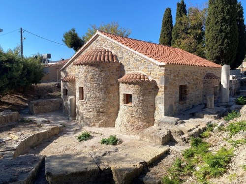 Ιερά Αγρυπνία στην Παλαιοχριστιανική του Αγίου Ισιδώρου