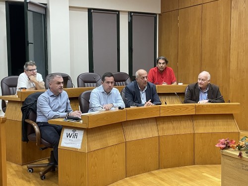 Αποζημιώσεις χωρίς εμπόδια υποσχέθηκε από τη Χίο ο Π. Καμπούρης