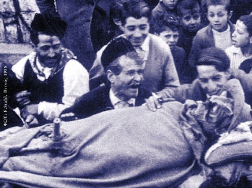 Συζήτηση με τη Στέλλα Τσιροπινά για το έθιμο του «Νεκρού» στο Αντίβαρο