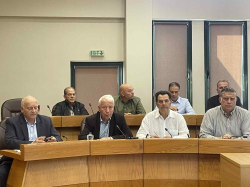 Εκθεσιακό κέντρο Καλουτά - Στέγη για δημόσιο ΚΤΕΟ και Διεύθυνση Μεταφορών