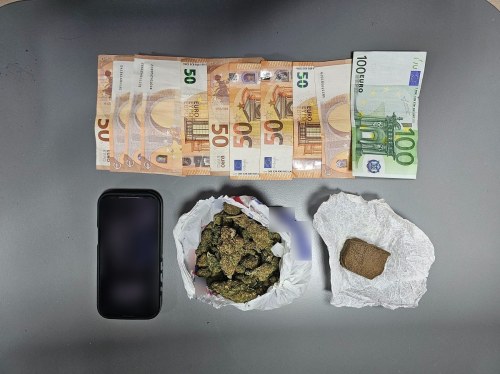 Συνελήφθη ημεδαπός στη Χίο για κατοχή και διακίνηση ναρκωτικών