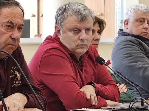 Πρώτη ηχηρή παρέμβαση Καμπούρη κατά Μαλαφή με αφορμή τον Προϋπολογισμό