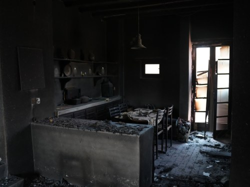 Βγήκαν τα πρώτα χρήματα για την Αμανή, 5 μήνες μετά την καταστροφική πυρκαγιά του Αυγούστου