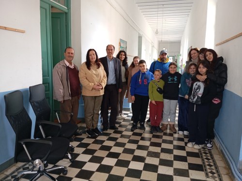 Παράδοση εξοπλισμού στο σχολείο της Βολισσού από τον Δικηγορικό Σύλλογο Χίου