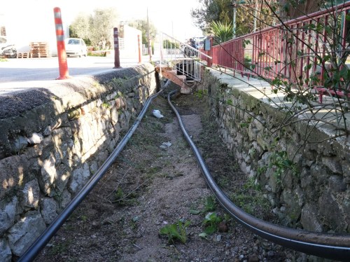 Καρδαμάδα- Κάτοικοι ζητούν το αυτονόητο: Να μην "πνίγονται" σε κάθε έντονη βροχόπτωση