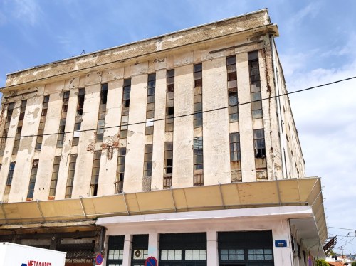 Το REX ξαναγράφει την ιστορία της προκυμαίας