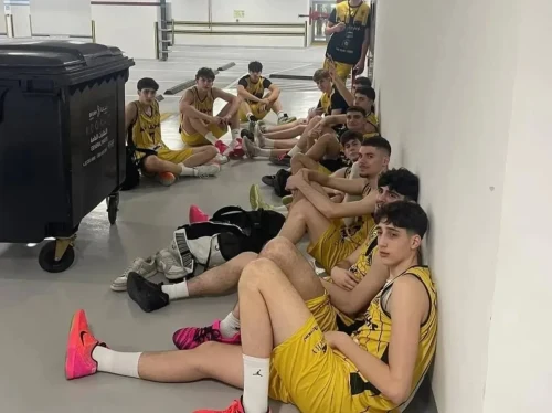 Άρης Κ18: Εγκλωβισμένη η αποστολή στο Ντουμπάι- Μεταξύ των αθλητών και ο Χιώτης Χρυσόστομος Χατζηλάμπρου