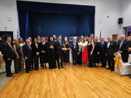 Λαμπρή η τελετή απονομής του Ομήρειου στον Μιχάλη Κράτσιο