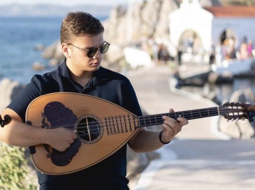 Το Ωδείο Αιγέας συγχαίρει τον απόφοιτο μαθητή του Απόστολο Πούπαλο