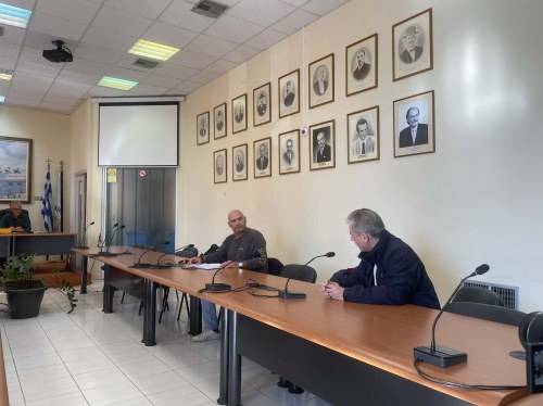 Δημοτικοί σύμβουλοι ζητούν απόφαση για τον ρουκετοπόλεμο