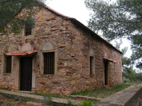 Ο Ευαγγελισμός της Θεοτόκου στο γραφικό εξωκλήσι του Αγίου Γεωργίου Μελαχροινού