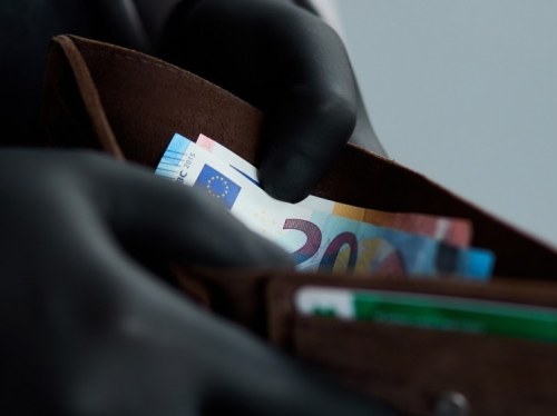 Πέντε κλοπές στη Χίο με φερόμενο δράστη 31χρονο