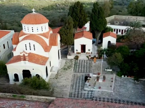 Στην Ιερά Μονή Αγίου Μηνά οι Χαιρετισμοί κάθε Παρασκευή