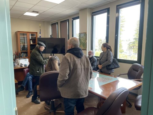 Βροντάδος - Στον «αέρα» παραμένει η λύση για τη στάθμευση στο Γεμέληδο