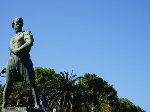 Ανδριάντας του Κωνσταντίνου Κανάρη στα Ψαρά: Μια προσφορά-σύμβολο από τον Θανάση Μαρτίνο