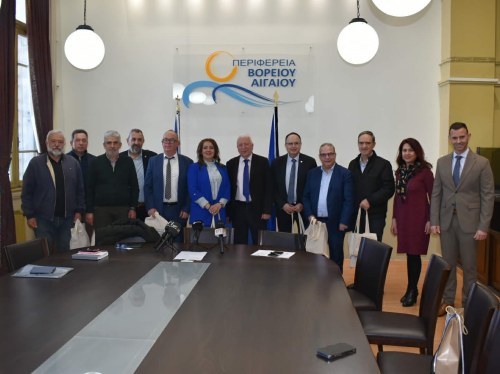 Συνάντηση Περιφέρειας και Επιμελητηρίων για τη γραμμή Βορείου Αιγαίου – Βόλου