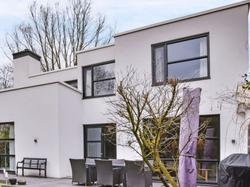 Αντοχή στον χρόνο και στις καιρικές συνθήκες με τα σύγχρονα ακρυλικά χρώματα της Tetralux