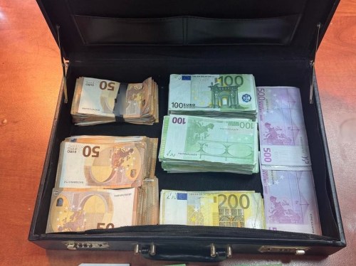 Υπάλληλος πρατηρίου υγρών καυσίμων στη Χίο πίσω από υπεξαίρεση 100.000 ευρώ