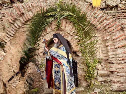 Με κατάνυξη η λειτουργία του Μεγάλου Αγιασμού στην Ι. Νέα Μονή Χίου