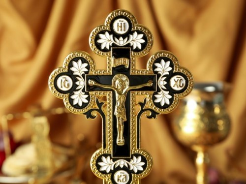 Στον Μητροπολιτικό Ναό Χίου η μετάληψη για εργαζομένους και ασθενείς